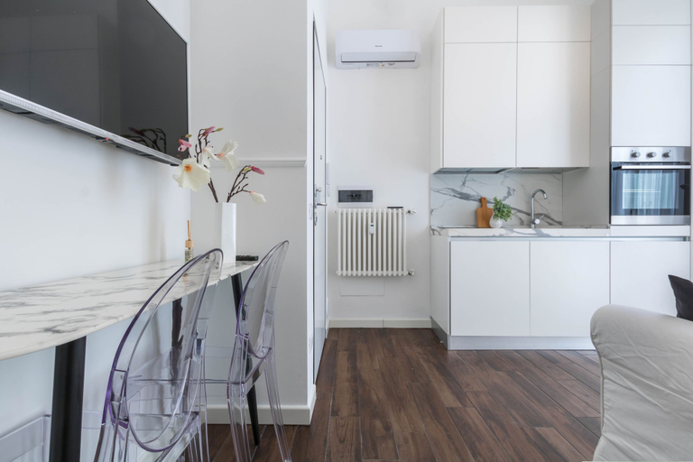 Others 3, JOIVY Chic Apartment For 3 Close To Sempione Park, Milano