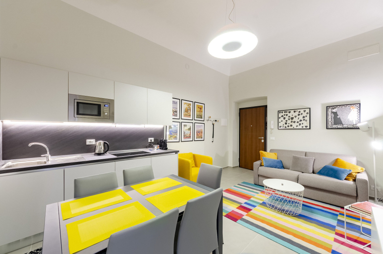 Private kitchen 4, JOIVY Bright Flat In The Perfect Centre Of Genoa, Genova