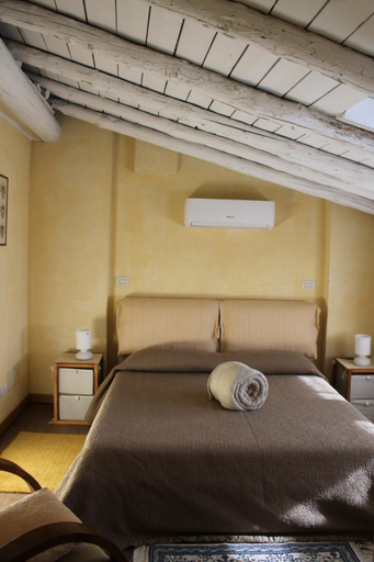 Bedroom 3, L'Oleandro sul Lago d'Iseo B&B, Brescia