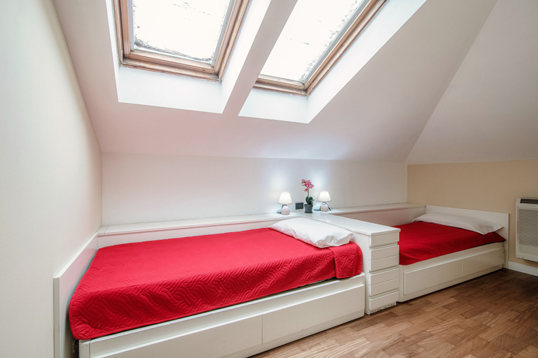 Bedroom 2, JOIVY Vila Sofia, Como