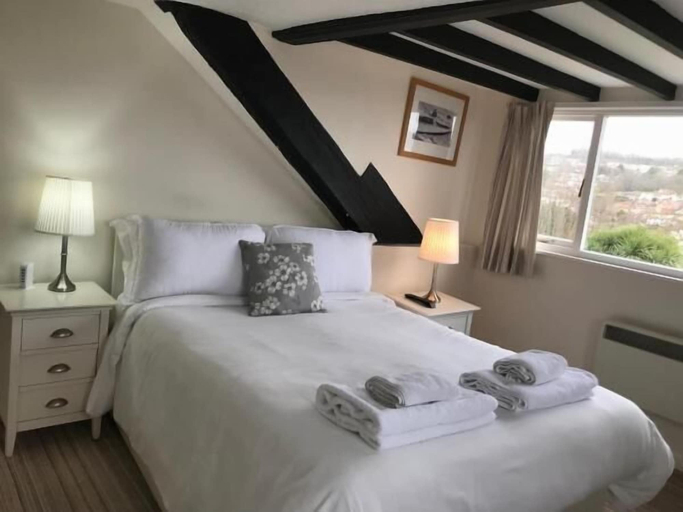 Bedroom 2, Mariners Hotel, Dorset