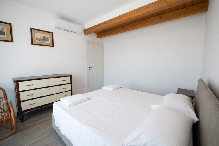 Room 2, Oasi del Garda, Brescia
