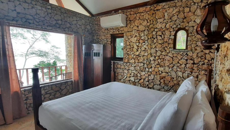 Bedroom 16