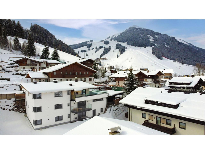 Ferienwohnungen Falkenstein Hinterglemm, Zell am See