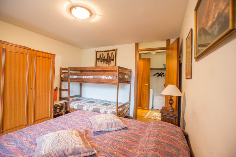 Room 2, JOIVY Apt For 7 With Terrace And Exceptional Location, Aosta