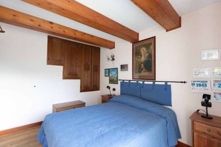 Bedroom 4, JOIVY Charming Flat W/Mountain View, Aosta