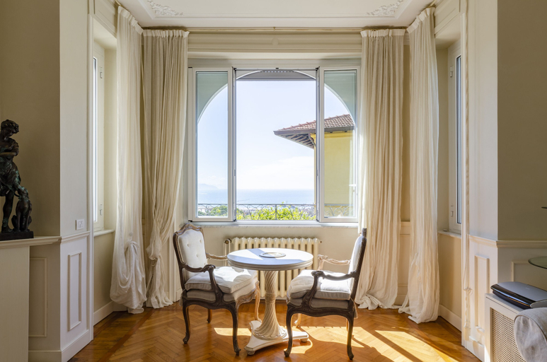Living area 5, JOIVY Splendid Villa With Orange Trees And Stunning View, Genova