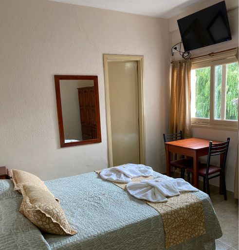Bedroom 2, HOTEL ROYAL, Villa Gesell
