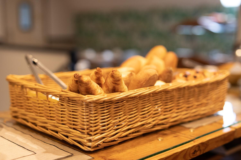 Food & Drinks 5, Cit'Hotel - Hotel Le Cedre, Oise
