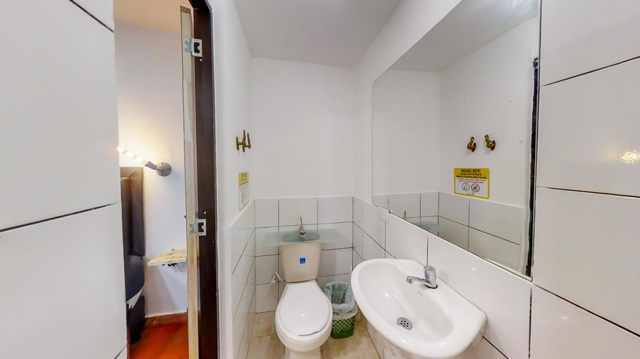 Bathroom 2, Casa Los Naranjos Hostal, Medellín