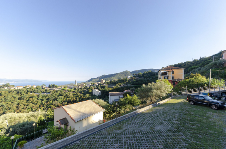 Exterior & Views, JOIVY Villa Uruguay, Genova