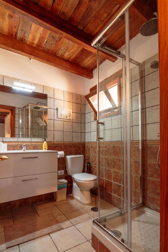 Bathroom 2, NISHA, Santa Cruz de Tenerife
