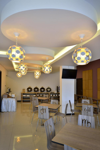 Food & Drinks 5, Zodiak at Sutami Hotel, Bandung
