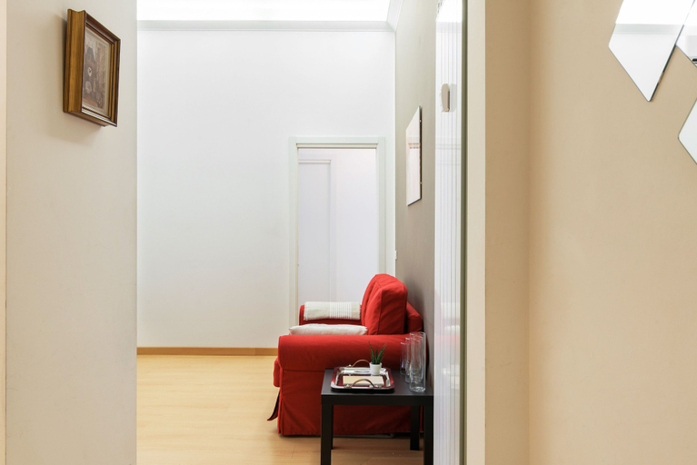 Room 5, JOIVY 1-Bed Flat In Quiet Neighborhood, Milano