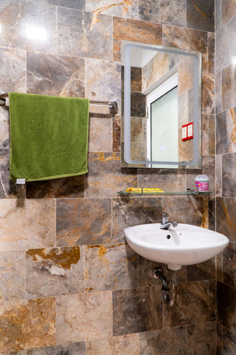 Bathroom 4, FH Homestay, District 1