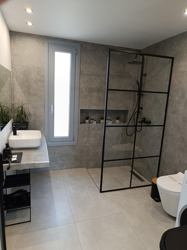 Bathroom 4, Casa di Rea Sanfilippo, South Aegean