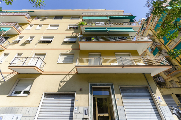 Exterior & Views 2, JOIVY Banfi’S Apartment, Genova