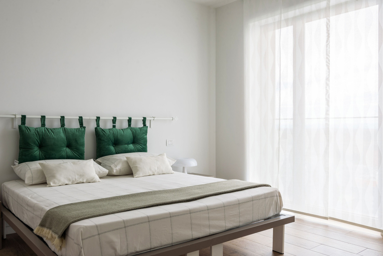 Room 5, JOIVY Uptown Apartments, Milano