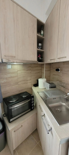 Private kitchen 5, Modern Equipped Studio in Heraklion, Crete