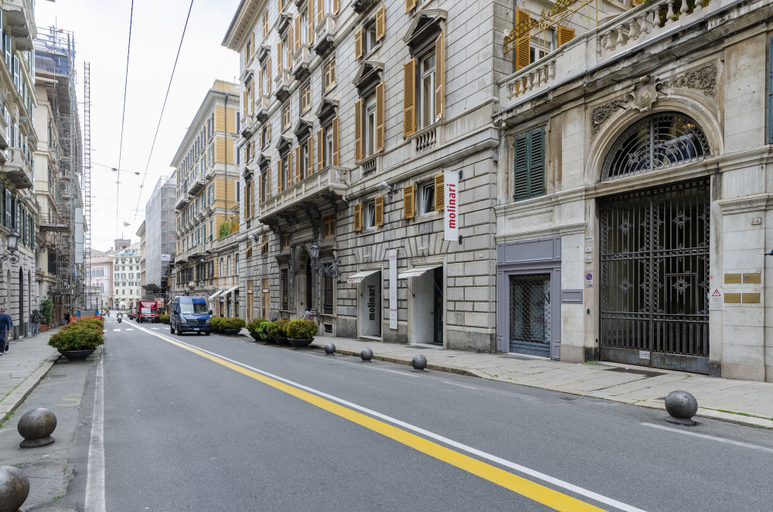 Others 3, JOIVY Perfect Central Flat with Parking, Genova