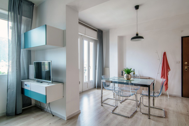 Living area 2, JOIVY Family Flat W/Balcony, Como