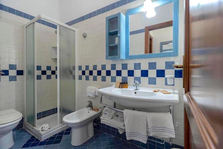 Bathroom 4, Villaggio Cala Mancina, Trapani