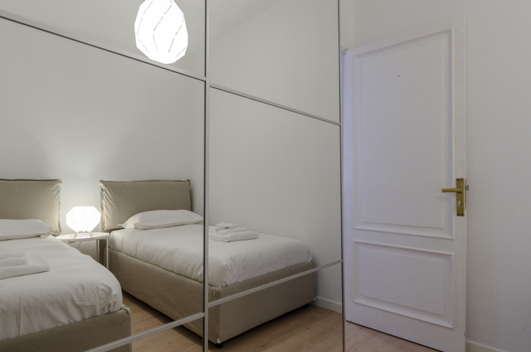 Bedroom, JOIVY Bright 2Br Apt Right Next To The Waterfront, Genova
