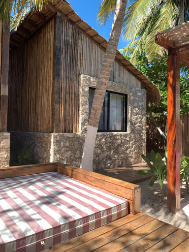Others 2, Pina Coloradas Ecolodge, Río Lagartos
