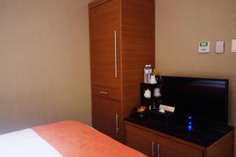 Bedroom 3, Aquabella Hotel, Taipei City