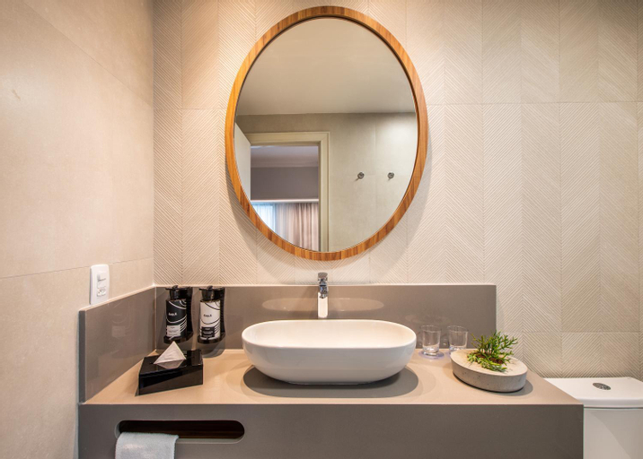 Bathroom 7