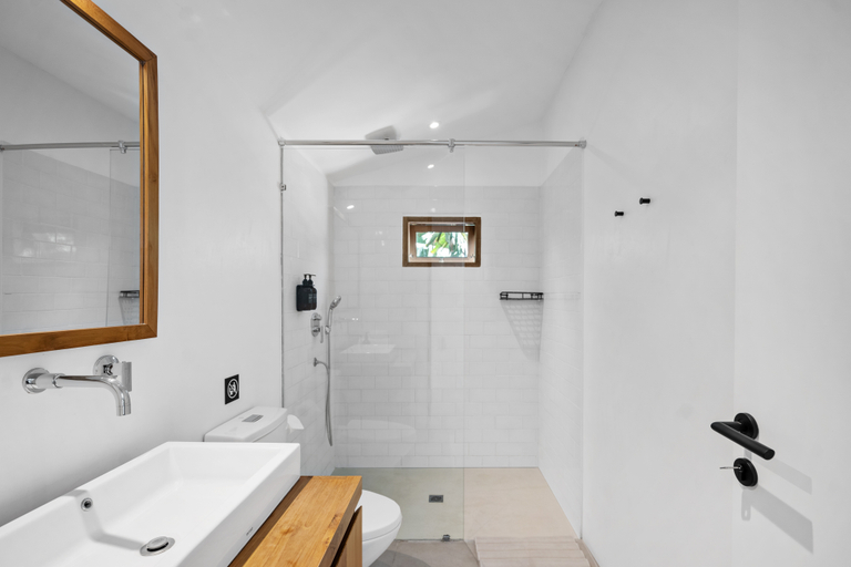 Bathroom 5, Berawa Village Apartment by Betterplace, Badung