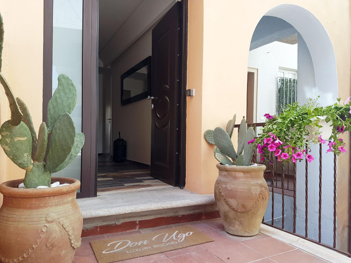Exterior & Views 2, Don Ugo Luxury Rooms, Vibo Valentia