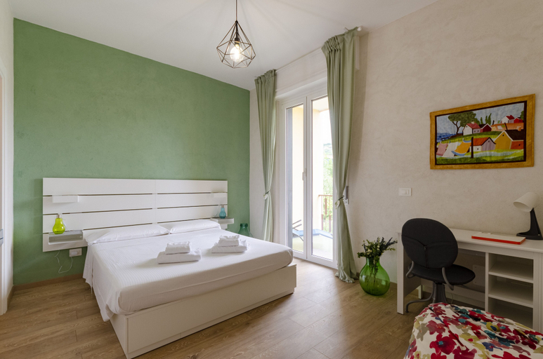 Room 2, JOIVY Chic Chiavari Apt With 2 Spacious Terraces, Genova