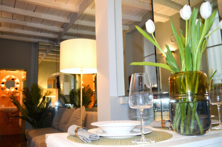 Room 5, JOIVY Bright Flat In The Centre, Milano