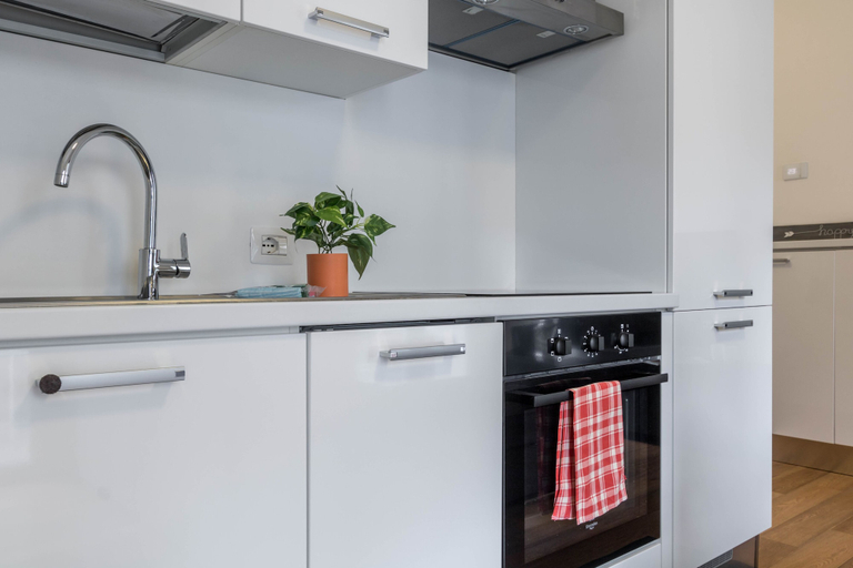 Private kitchen 2, JOIVY Superb Flat For 4 W/Balcony Near Milano Centrale, Milano