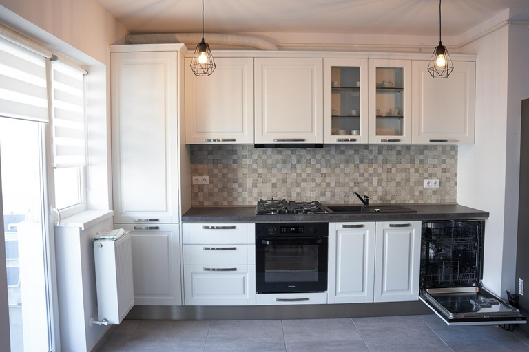 Others 4, FLH - Modern 3 APT Near Old Town - 15 Min Walk, Sibiu