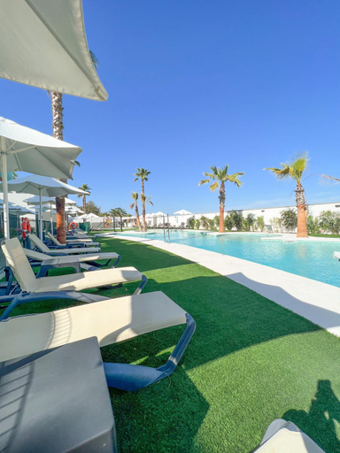 Others 5, On The Residence, Huelva