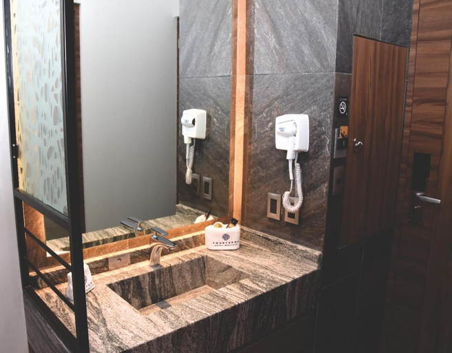 Bathroom 4, Amarterra Hotel Boutique, Mexico City