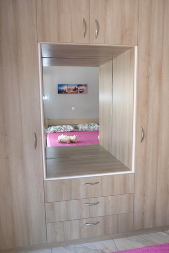 5, Bright & Comfy Apartments near the beach, South Aegean