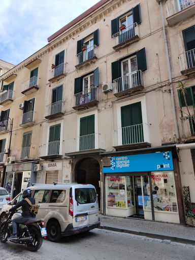 Others 5, Interno7 Rooms, Napoli