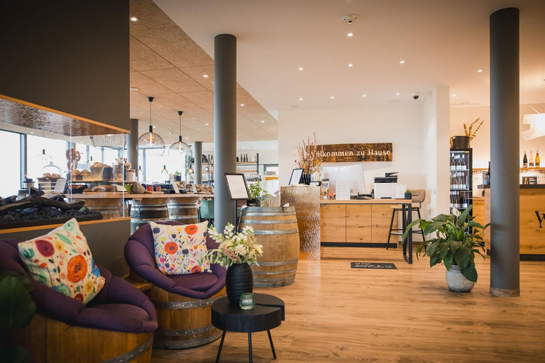 Public Area 3, Weinzuhause, Mainz-Bingen