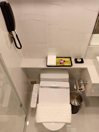Bathroom 13