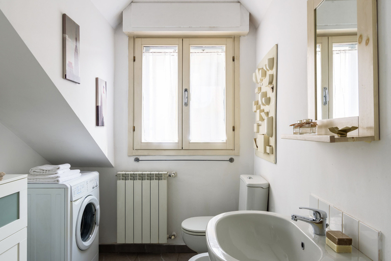 Bathroom 4, JOIVY Classic Top-Floor Studio By Park, Milano