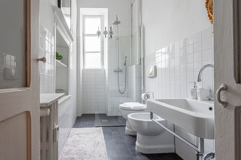 Bathroom, JOIVY Elegant Flat W/Balcony, Milano