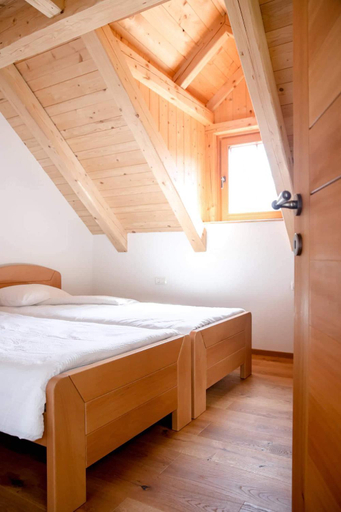 Others 4, Apartma Mlekuz, Bovec
