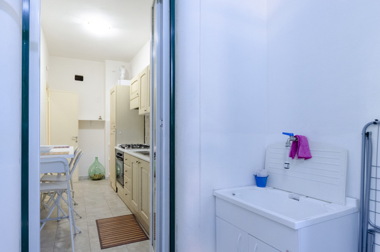 Bathroom 2, JOIVY Rosa’S Home, Genova
