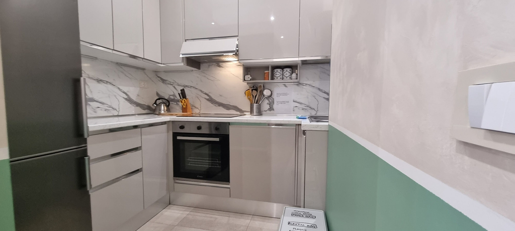 Private kitchen 3, JOIVY New Apt, 10 Min From Duomo, Milano
