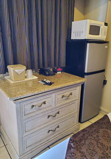 Others 4, PineCrest Inn & Suites, Coconino