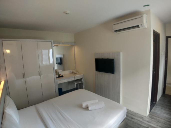Bedroom 12