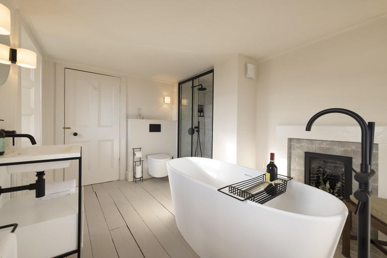 Bathroom 3, JOIVY Observatory House & Apartment, Edinburgh